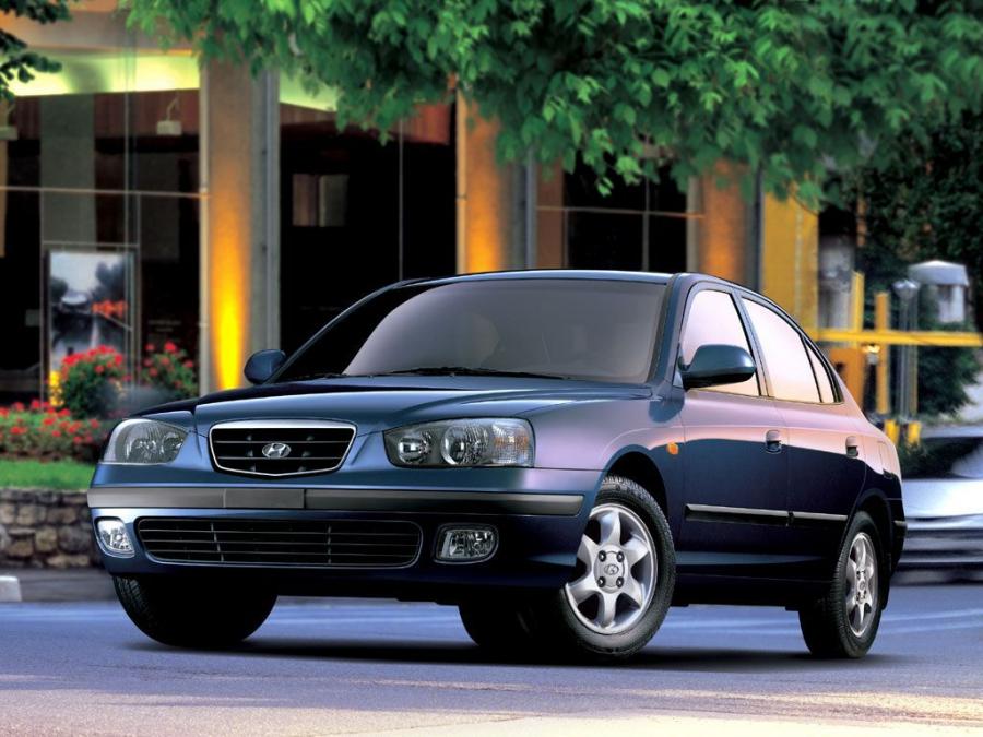  Hyundai Elantra Sedan 2000 года  (фото 6 из 6)